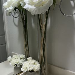 2 Vases Flowers Decorations Retail Value $149 + Tax