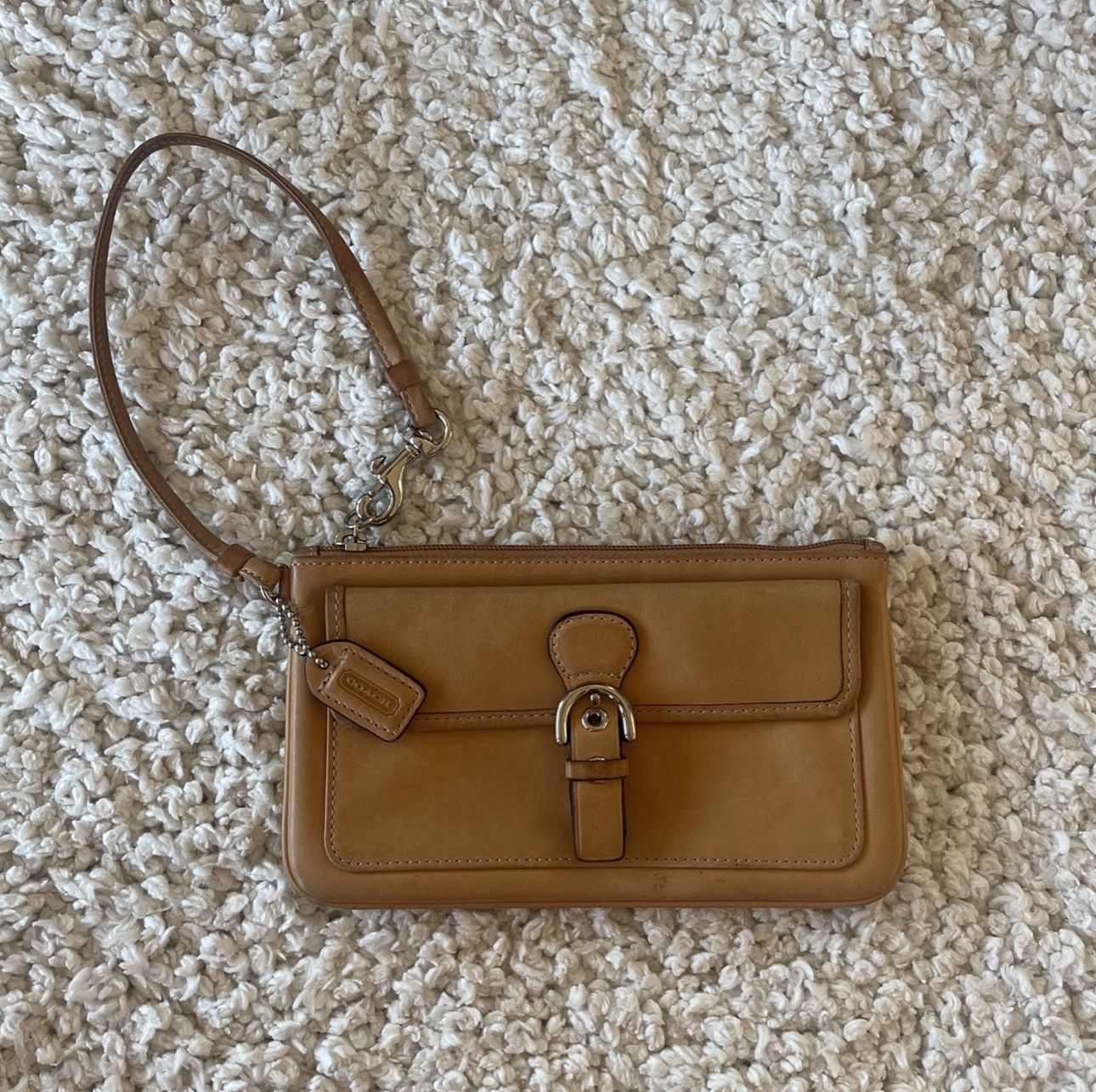 Vintage Coach Leather Tan Wristlet