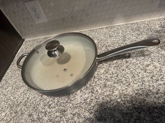 Large nonstick Skillet with Glass Lid