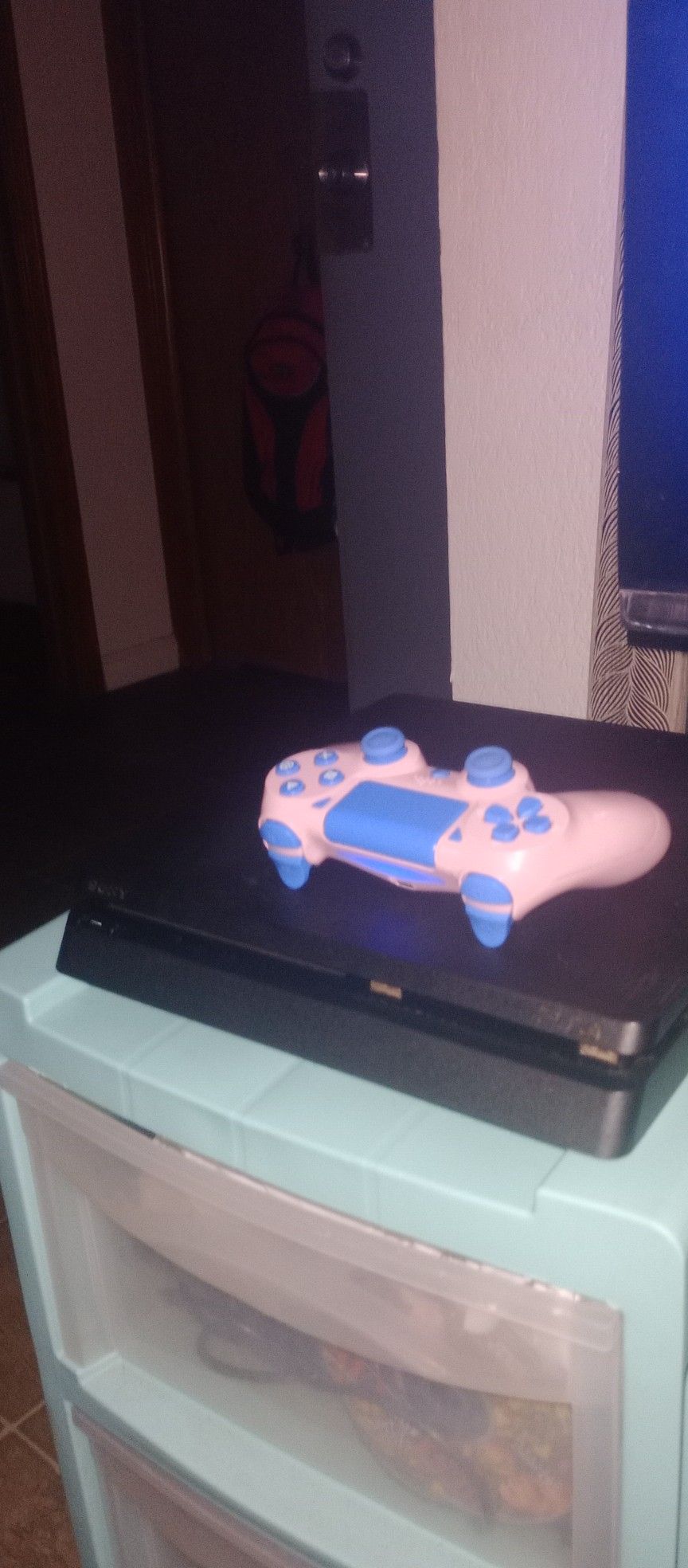 PS4 Slim Used As Digital Disc Drive Don't Work