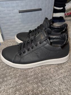 Valentino size 7 sneakers