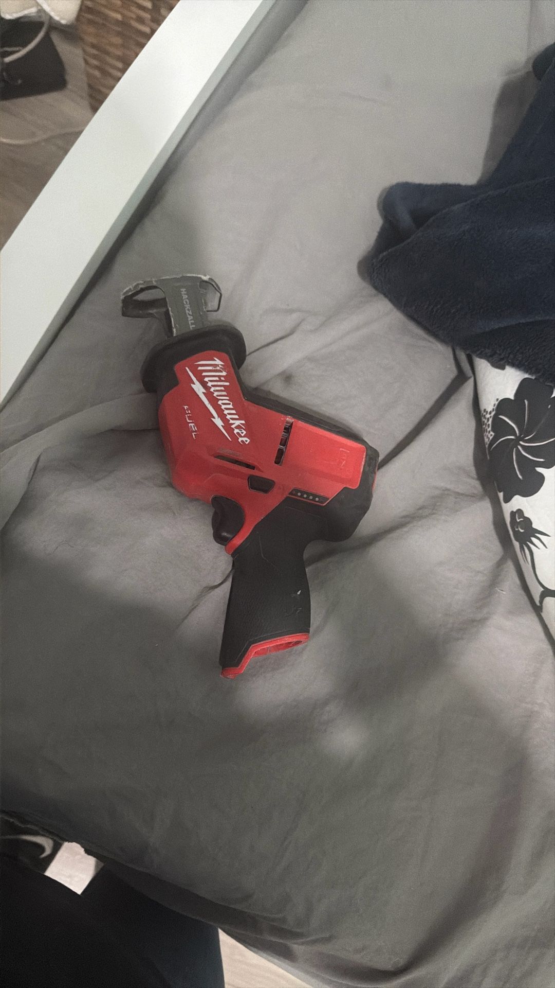 M18 18V Lithium-Ion Cordless HACKZALL Reciprocating Saw (Tool-Only)