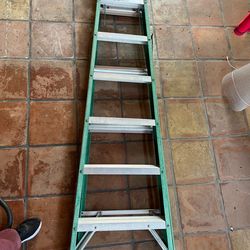 Louisville 7’ Ladder EXCELLENT CONDITION