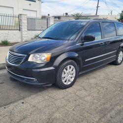 2016 Chrysler Town & Country
