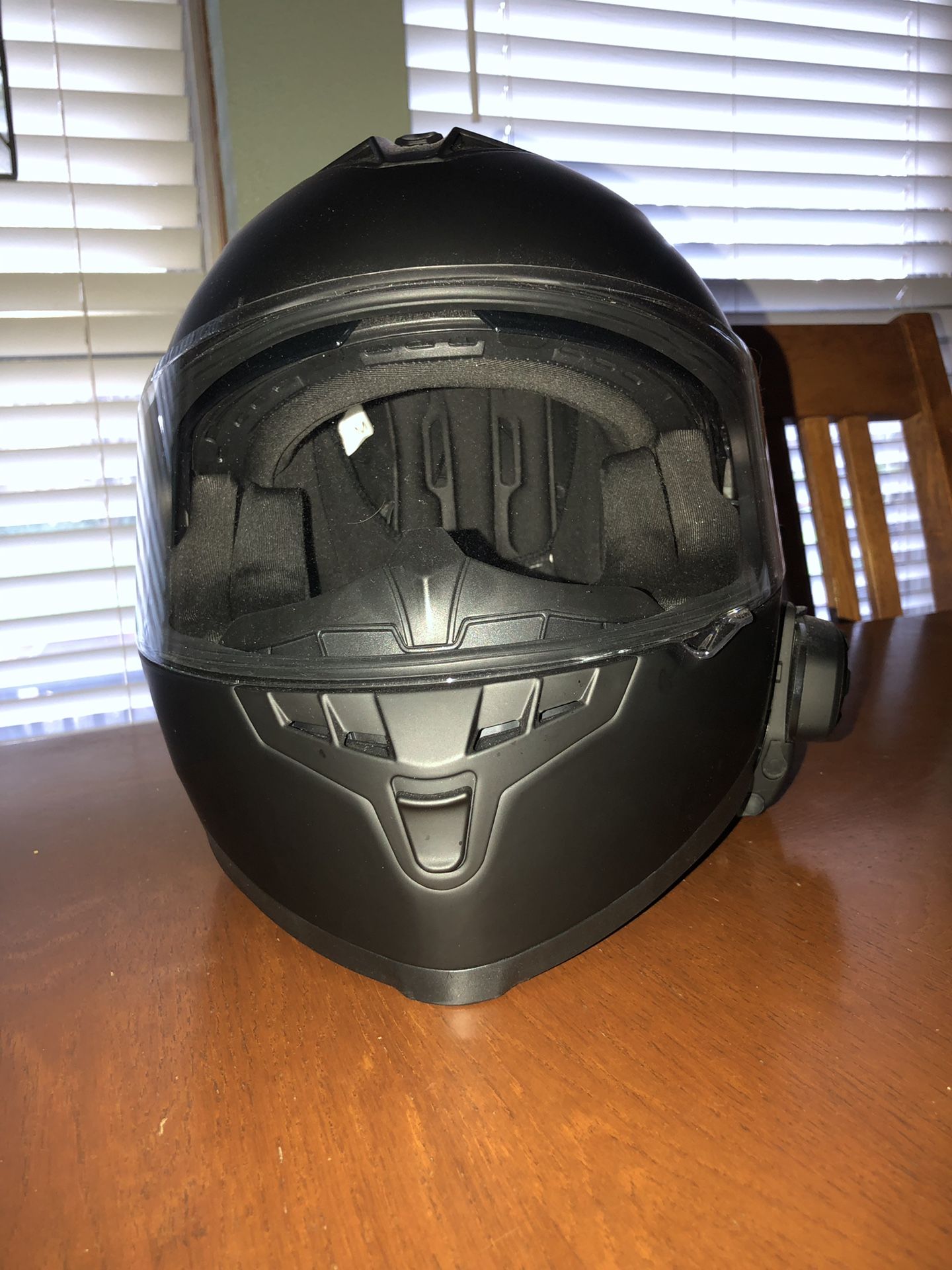 Motorcycle helmet
