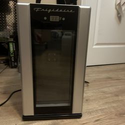 Mini Fridge 