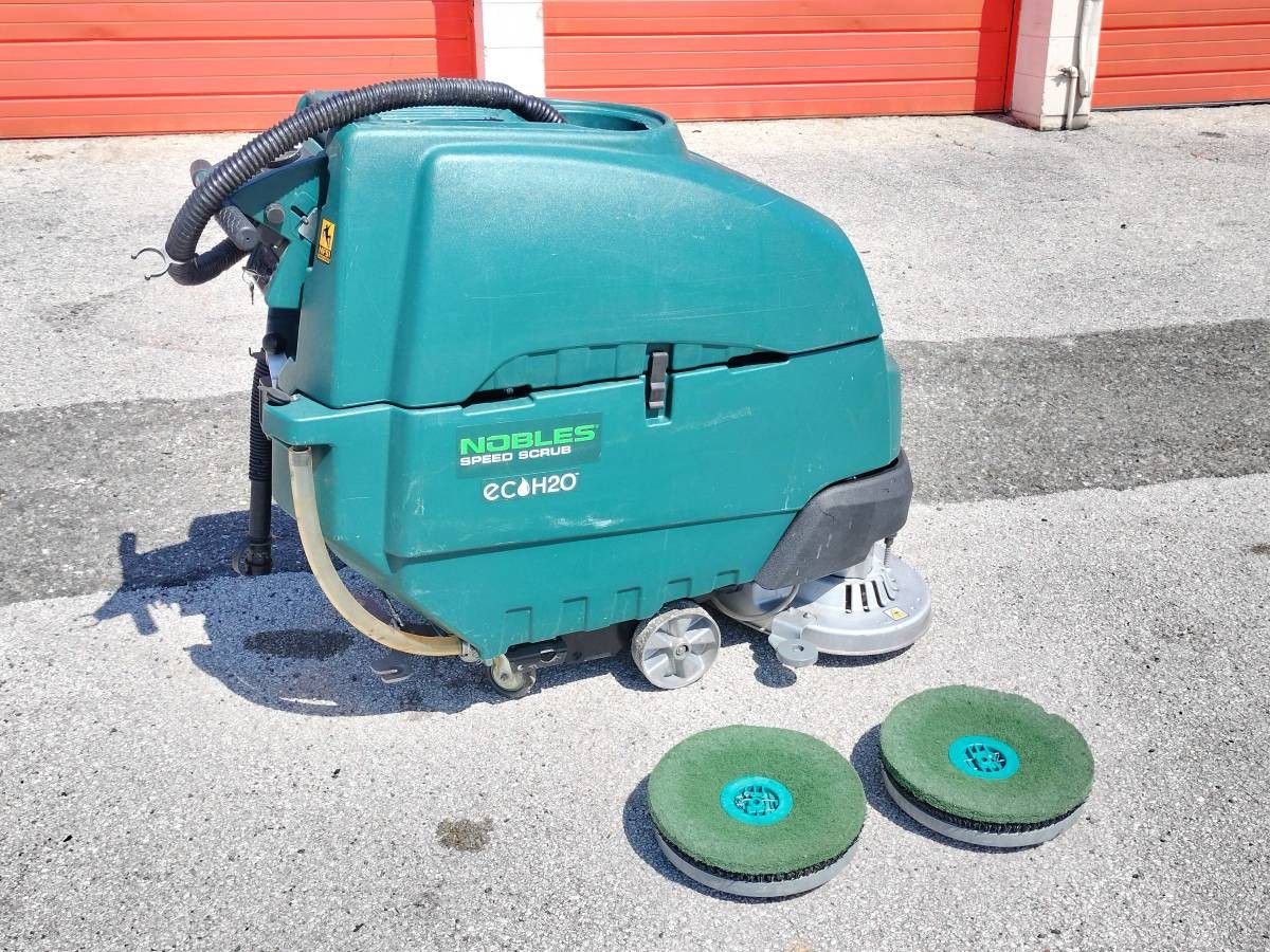 Tennant Nobles Speed Scrub Floor Cleaner Scrubber Buffer Vac Vacuum