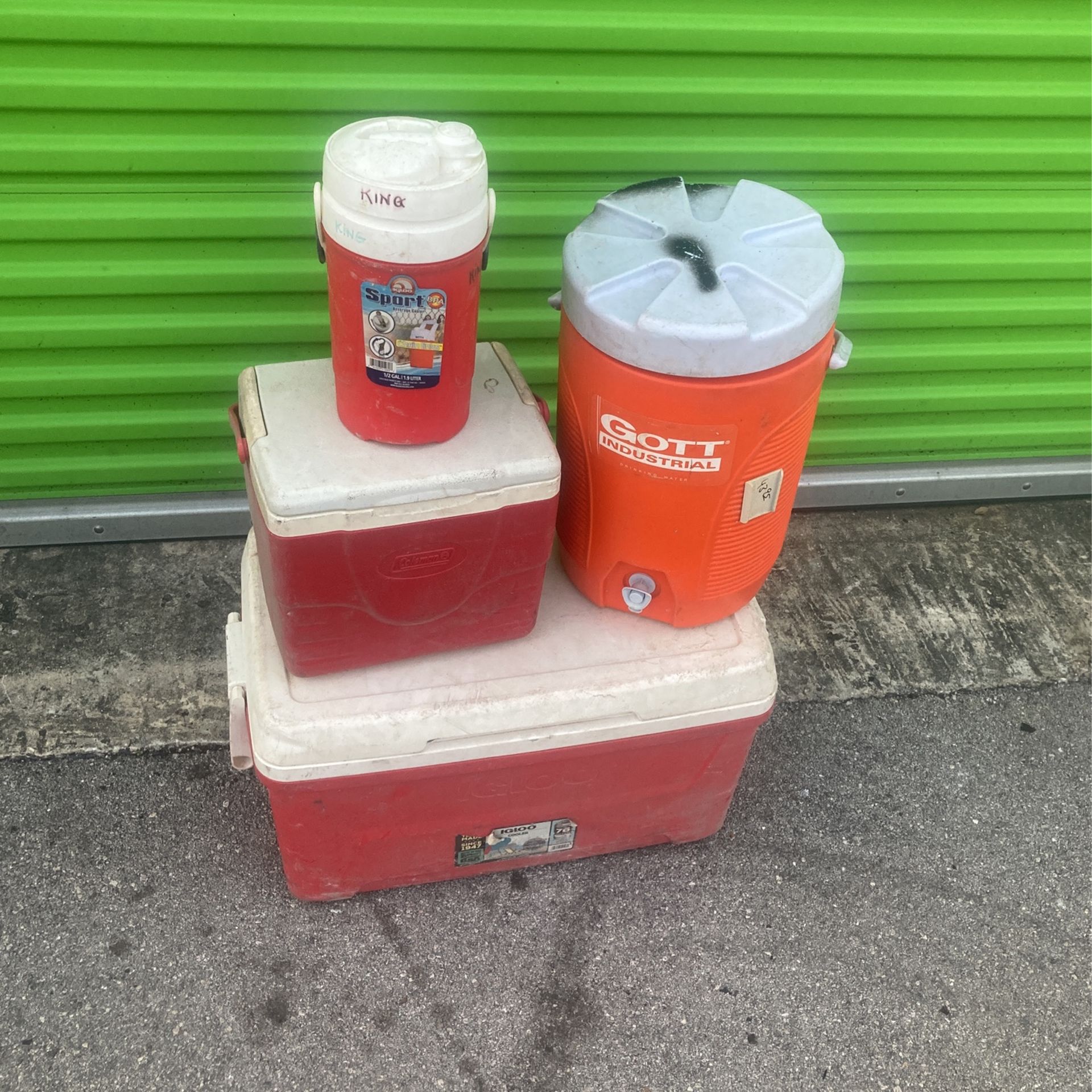 Set Of Coolers Job site Igloo Drinking Cooler Bait Fishing Construction