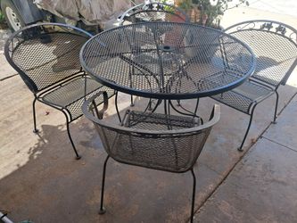 Patio Table with 4  Chairs