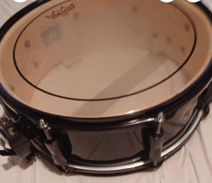 14" Limited Edition PEARL SNARE. 13" ZILDJEN HI HATS AND 16" ZILDJEN CRASH