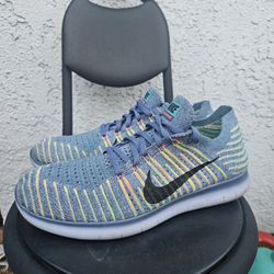 EXCELLENT CONDITION NIKE FREE RUN FLYKNIT MENS SIZE 9.5 GREY / MULTI RUNNING SHOES