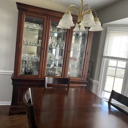Dinner Table And China Buffet Solid High Quality wood!!!