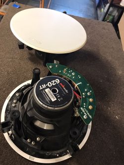 Polk Audio 620 rt. Ceiling speakers.