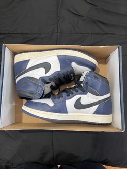 Jordan 1 retro high OG navy