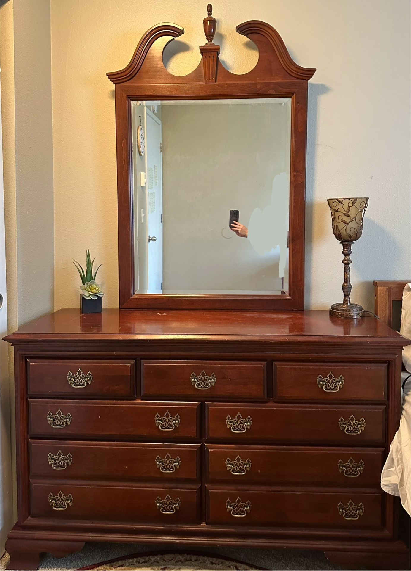 Mahogany Wood Finish Dresser