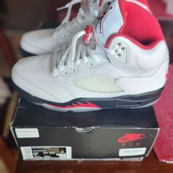 Jordan 5 2020 Fire Red- $125obo