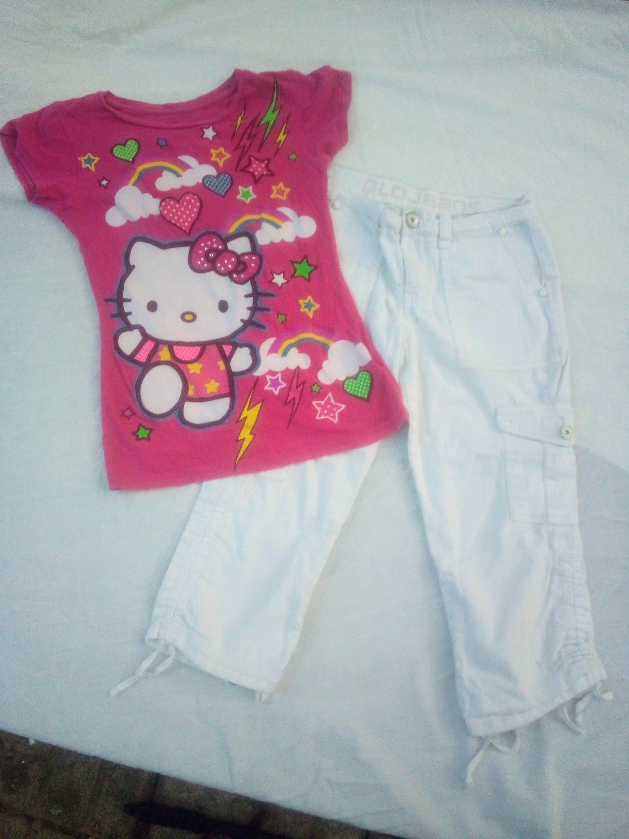Girl's Hello Kitty Shirt and Pant Set Size 10