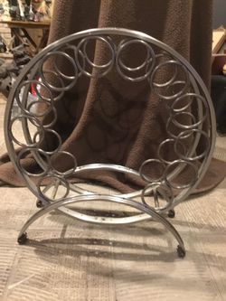 Bi-cycle rim wine rack 12 bottles