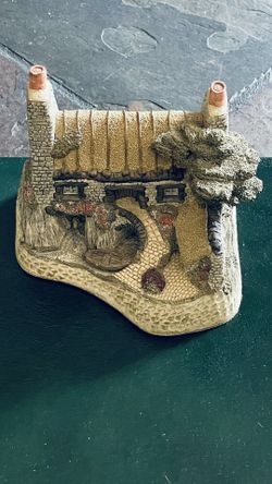 The House Of Loch - David Winter Scottish Collection