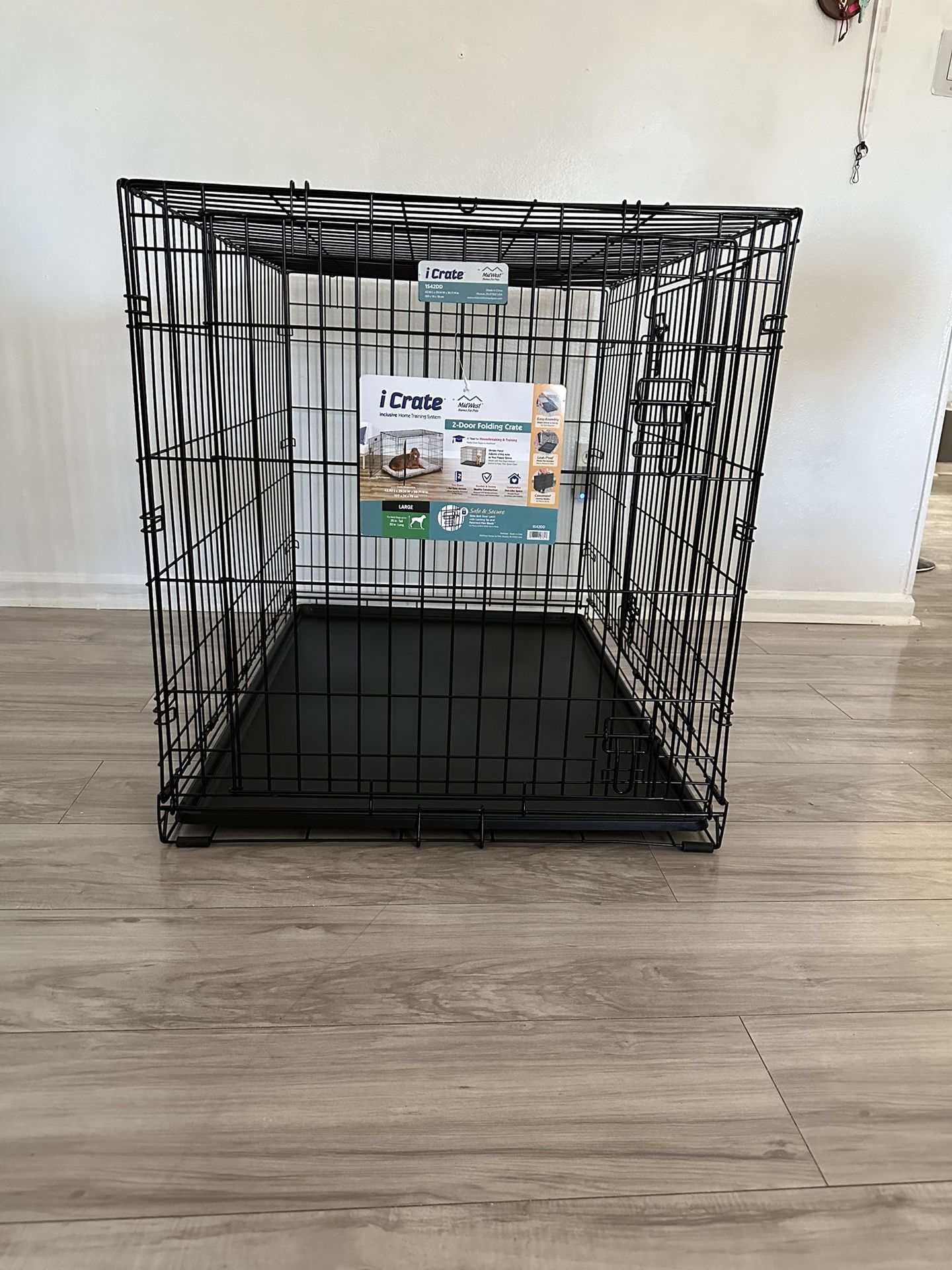 Brand New Medium Dog Crate