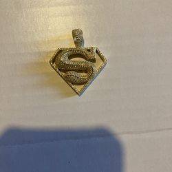 14K GOLD OVER 925 STERLING SILVER SUPERMAN PENDANT