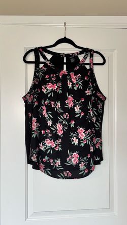 Torrid Black Floral Sleeveless Top size 00 (large)