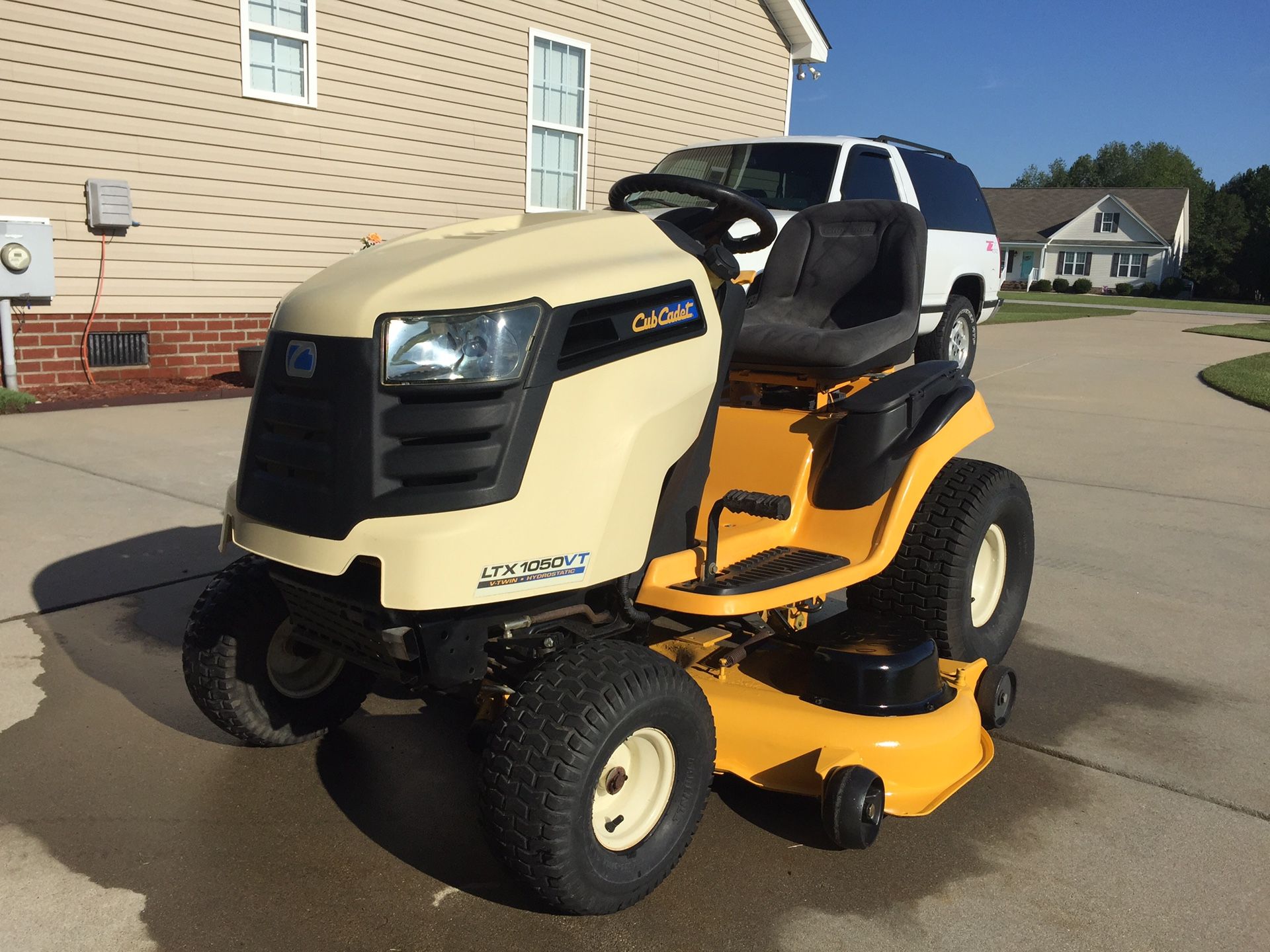 Cub Cadet LTX1050VT for Sale in Elm City, NC OfferUp