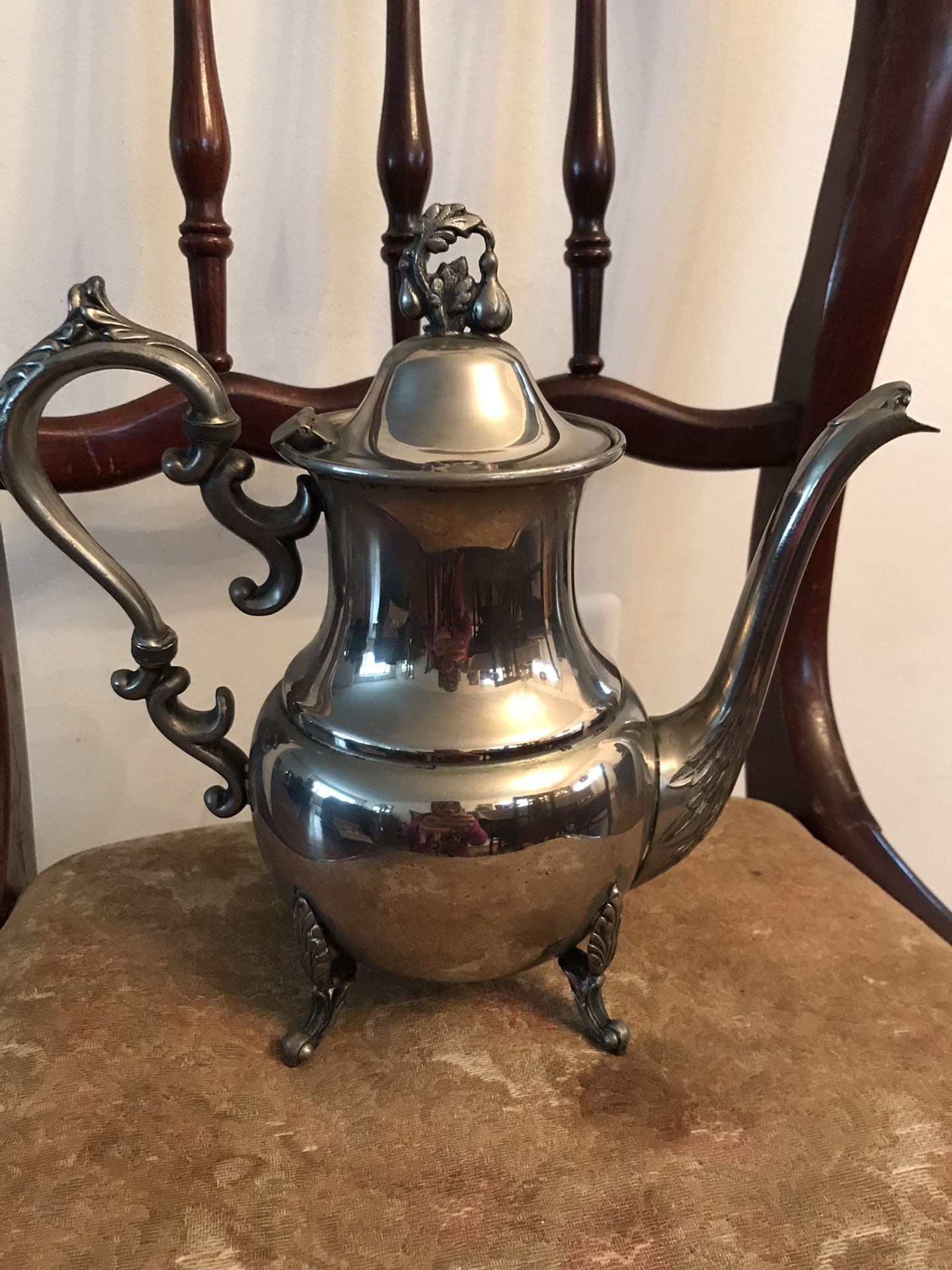 Vintage Silver Plate Tea Or Coffee Pot