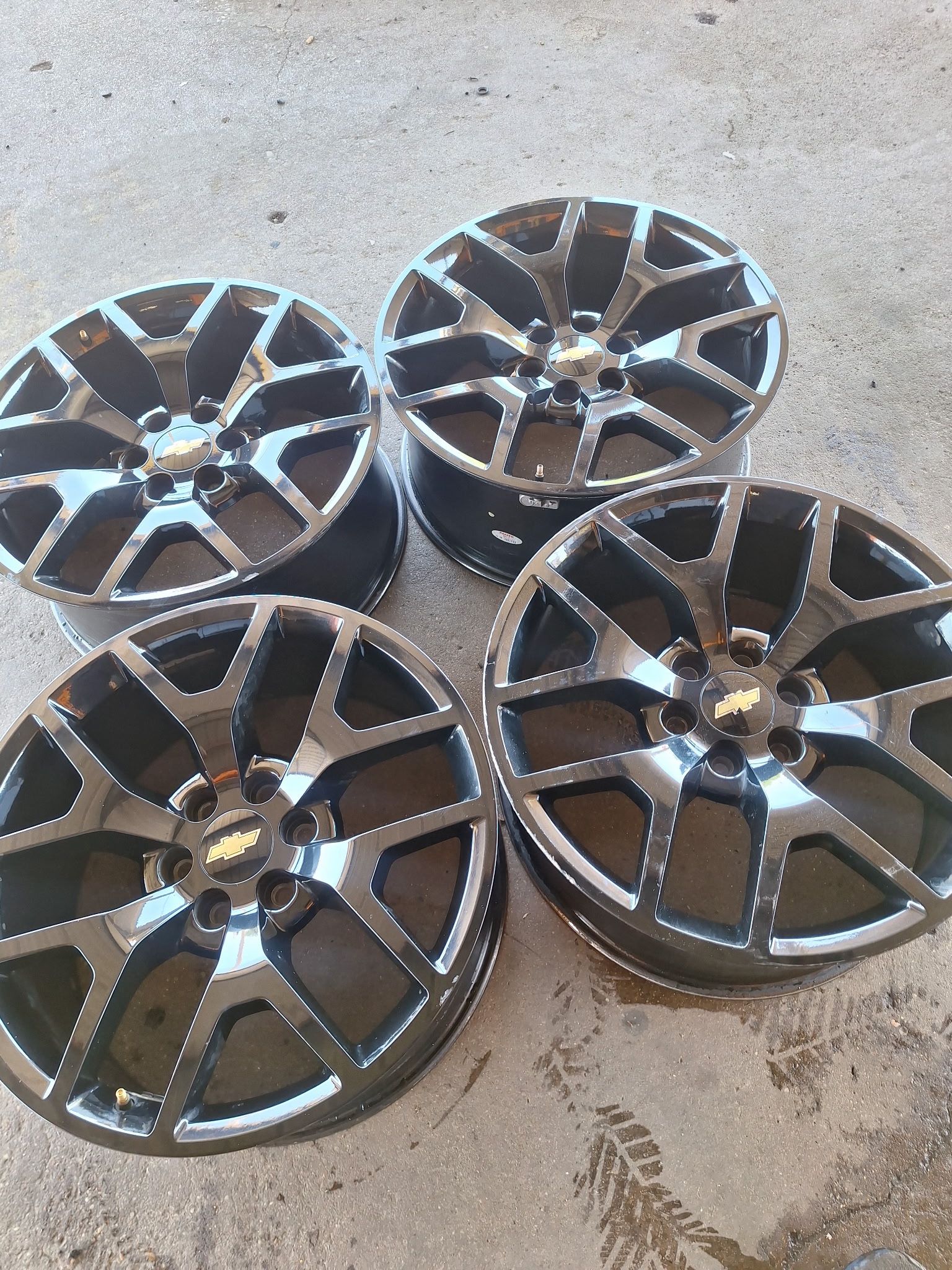 RINES PARA CHEVY 22X 9.5