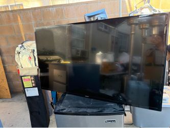 Samsung TV 38 inch