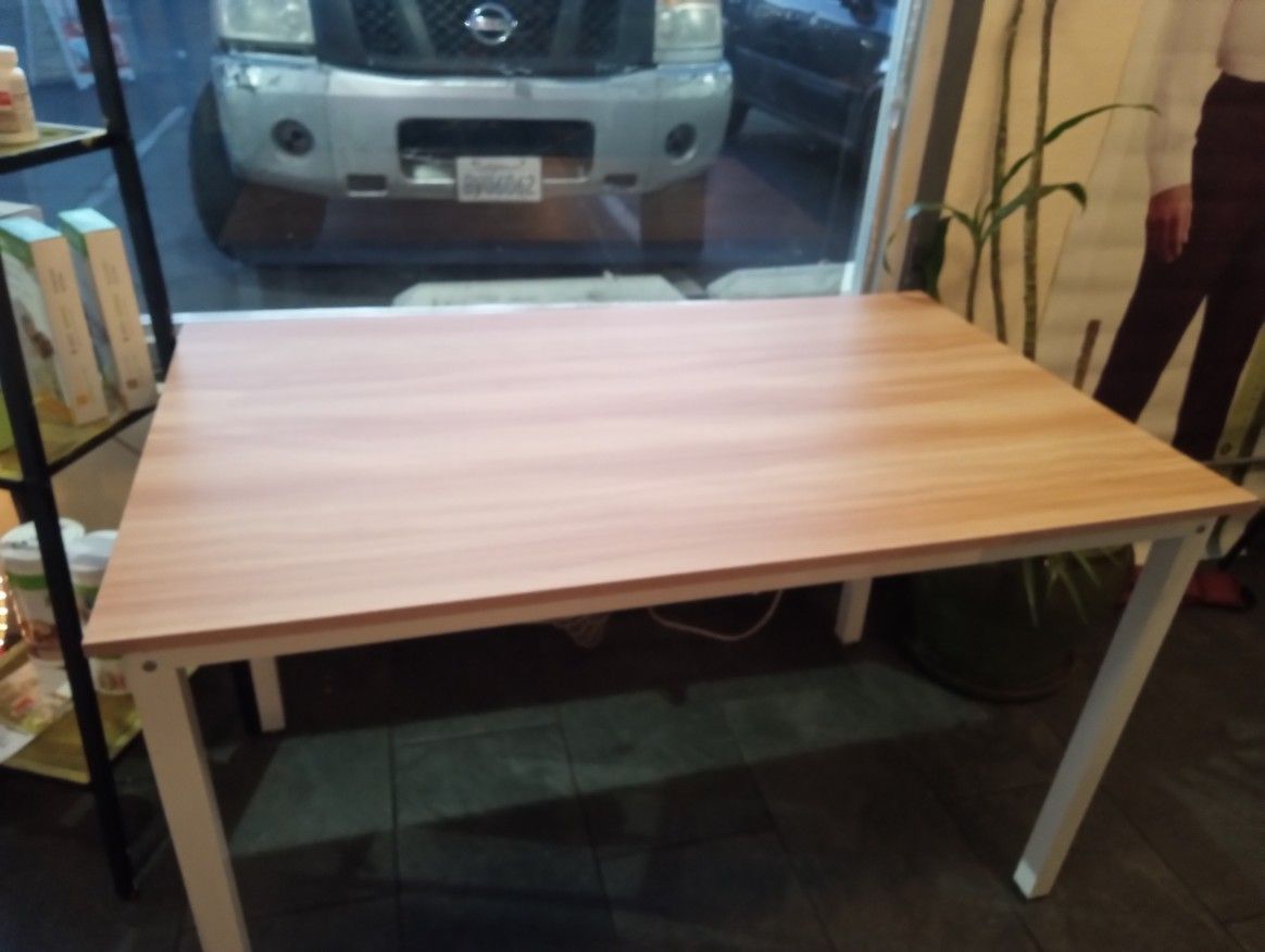Table No Chairs
