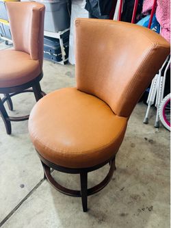 LEATHER BARSTOOLS