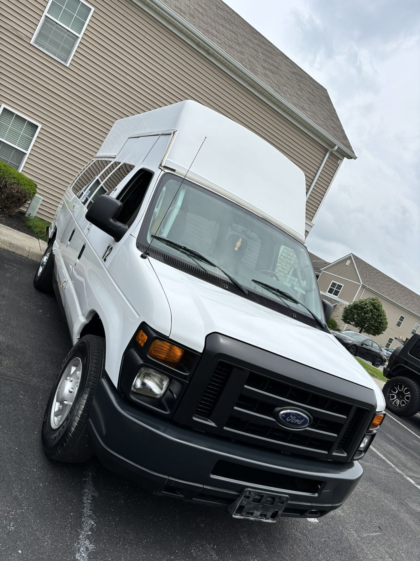 2009 Ford E-350