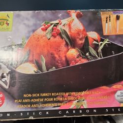 Turkey Roasting Pan With Accessories 