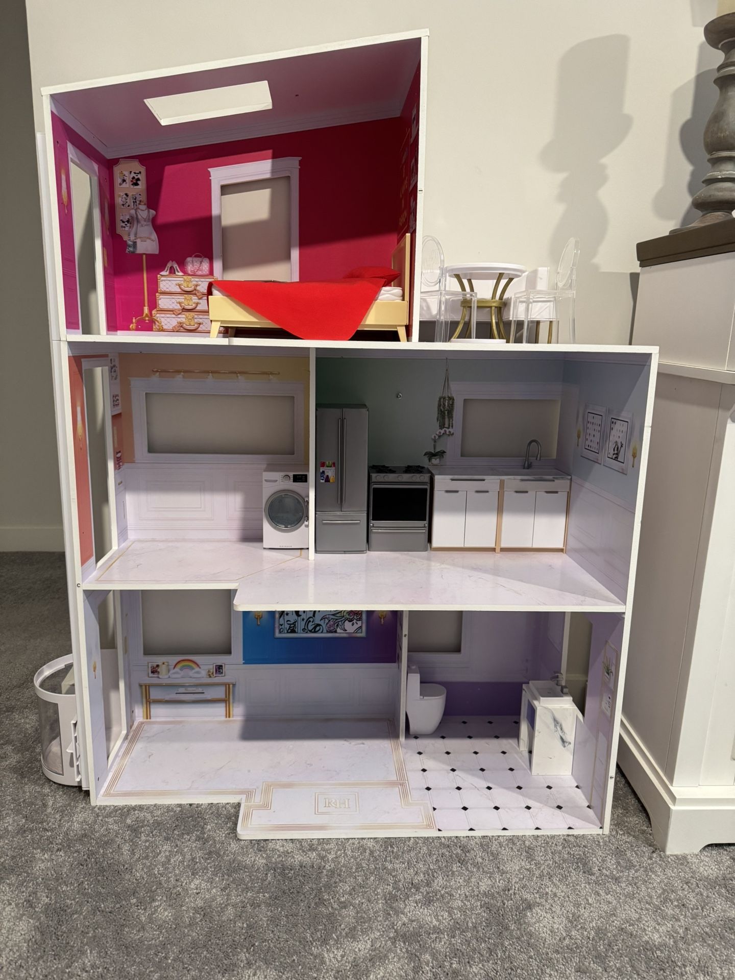 Rainbow high dollhouse 