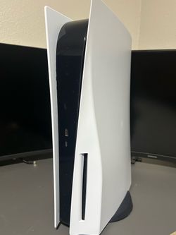 Ps5 looking for trades for a pc but also for sell