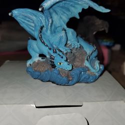 Small Summit Collections Dragon Statue