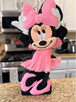 Minnie Mouse piñata