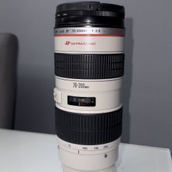 Canon EF 70-200mm f/2.8 L USM EF Mount AF Telephoto zoom Lens