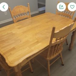 Beautiful Natural Wood Dining Table With 4 Chairs