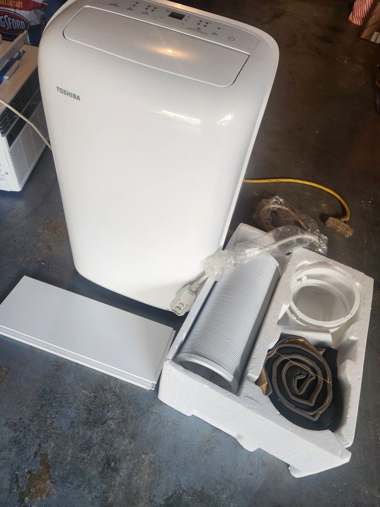 Toshiba 8 000 Btu Portable Air Conditioner New
