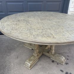Round Table With Chairs