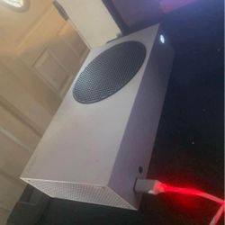 Xbox Series S + Controller 