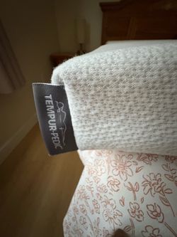 Tempurpedic mattress topper 3”, full size