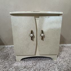 White Nightstand Cabinet w/ Double Doors – Storage Piece