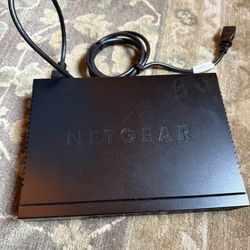 NETGEAR GS324 24-Port Gigabit Ethernet Unmanaged Switch Fanless Plug-and-Play