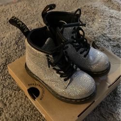 Dr Martin Boots 