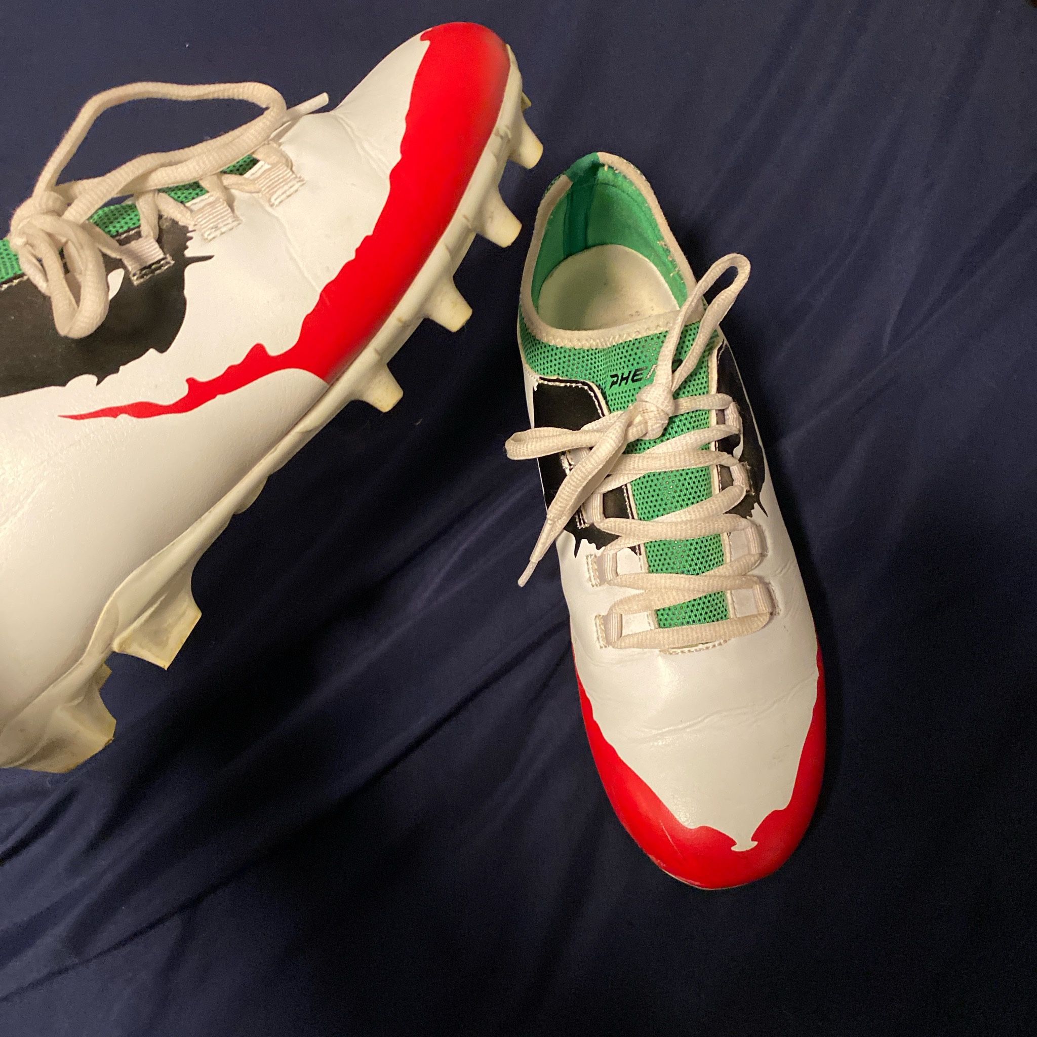 Joker Cleats