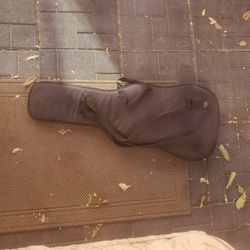 Levys EM7P guitar Case