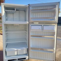 Refrigerator Perfect Working Condition! Great Fridge!